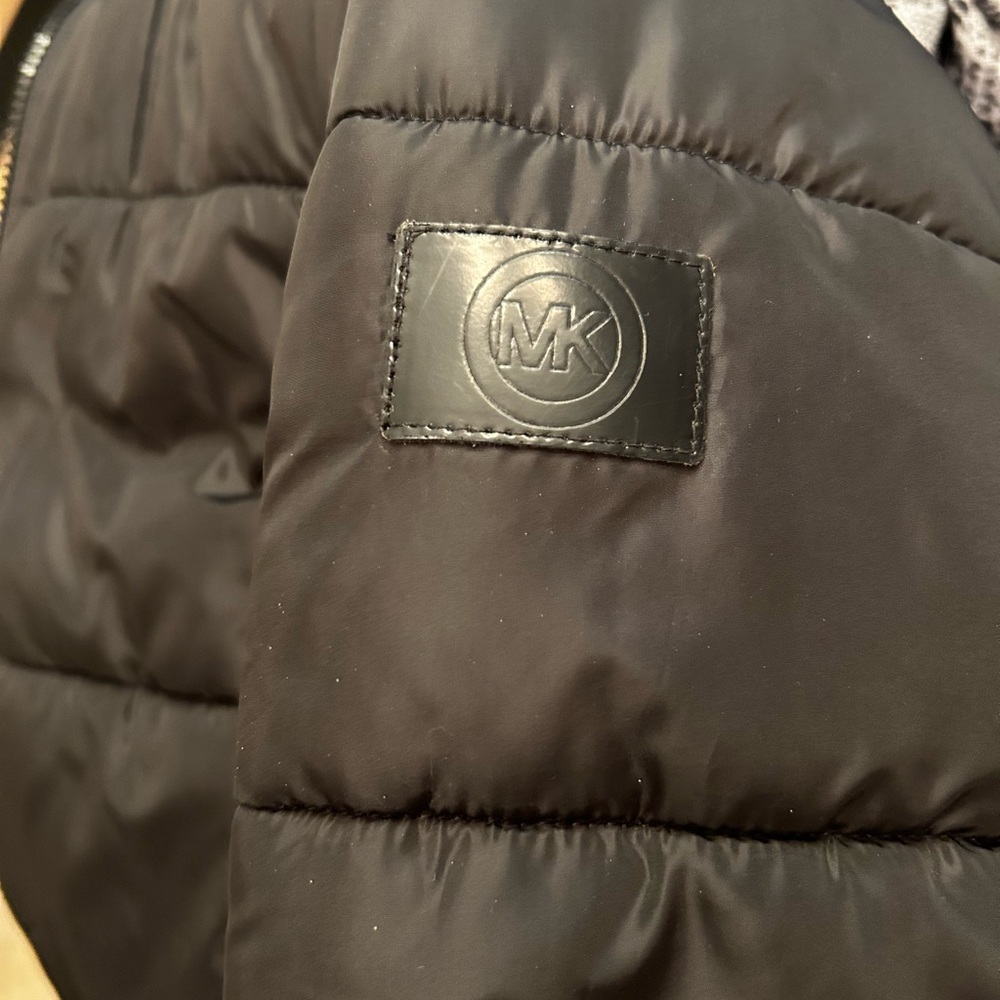 Michael Kors puffer jacket - Picture 9 of 9